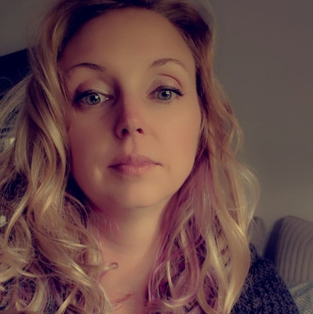 Meet your Posher, Stephanie